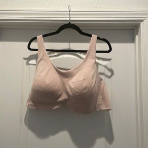 Worn Once Nike Alate Minimalist Sports Bra